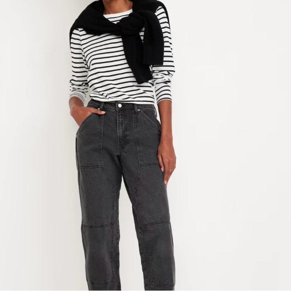 - Old Navy Like new black denim jeans size 4